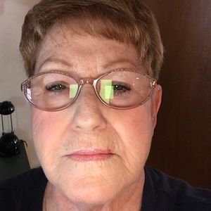 Meet your Posher, Isabel